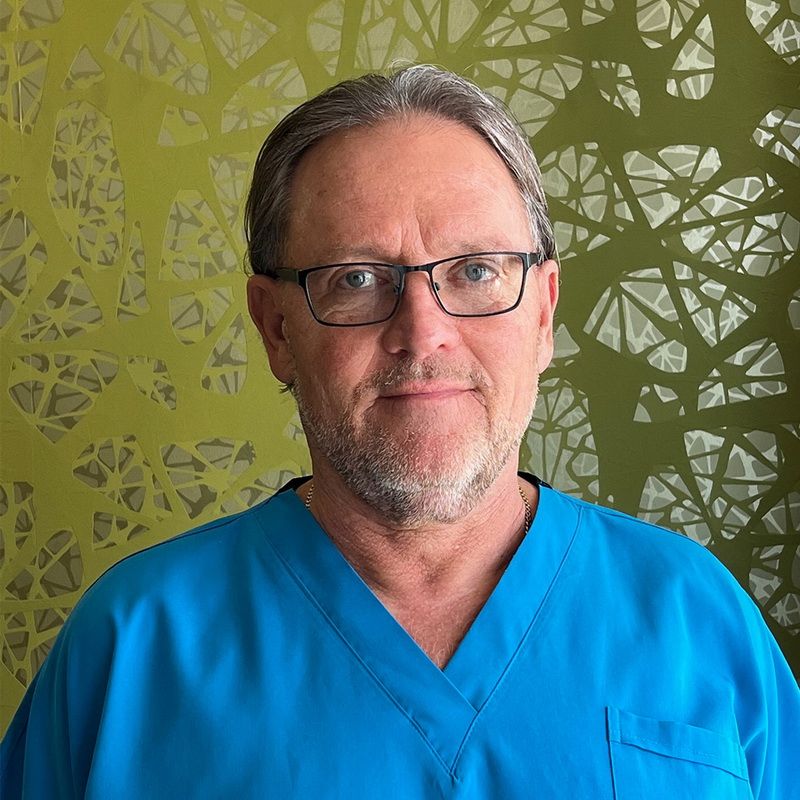 Dr Csák Csaba Intézetvezető főorvos